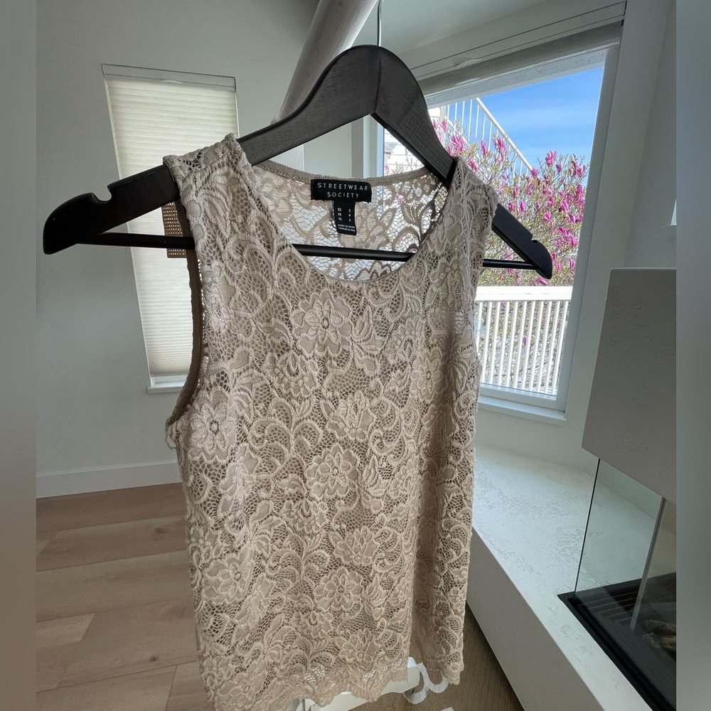 Lace tank top